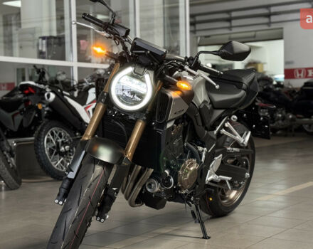 Хонда CB 650R, объемом двигателя 0.65 л и пробегом 0 тыс. км за 10085 $, фото 4 на Automoto.ua