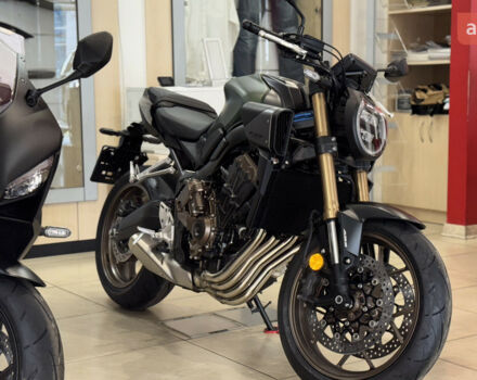 Хонда CB 650R, объемом двигателя 0.65 л и пробегом 0 тыс. км за 10085 $, фото 5 на Automoto.ua