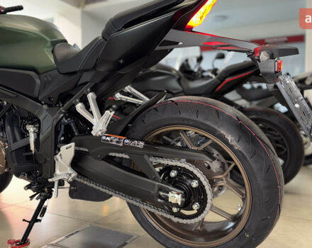 Хонда CB 650R, объемом двигателя 0.65 л и пробегом 0 тыс. км за 10572 $, фото 12 на Automoto.ua