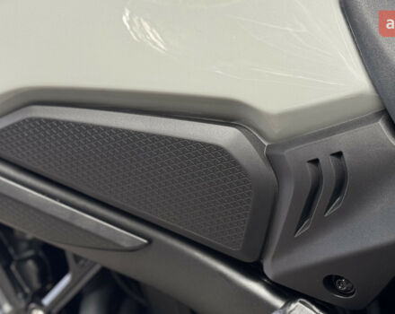 Хонда CB 650R, объемом двигателя 0.65 л и пробегом 0 тыс. км за 10085 $, фото 21 на Automoto.ua