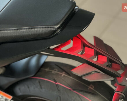 Хонда CB 650R, объемом двигателя 0.65 л и пробегом 0 тыс. км за 10560 $, фото 18 на Automoto.ua