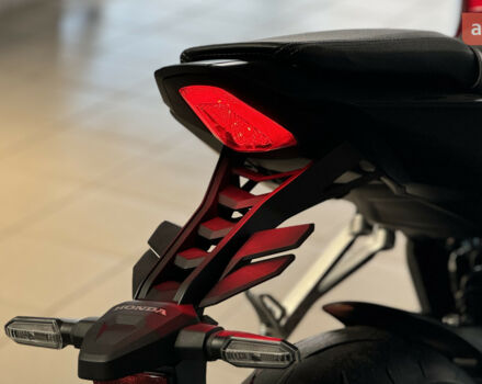 Хонда CB 650R, объемом двигателя 0.65 л и пробегом 0 тыс. км за 10085 $, фото 17 на Automoto.ua
