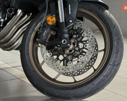 Хонда CB 650R, объемом двигателя 0.65 л и пробегом 0 тыс. км за 10560 $, фото 15 на Automoto.ua