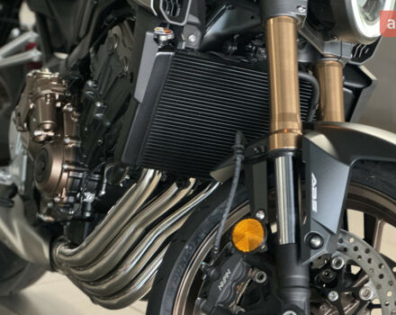 Хонда CB 650R, объемом двигателя 0.65 л и пробегом 0 тыс. км за 10560 $, фото 6 на Automoto.ua