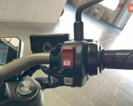 Хонда CB 650R, объемом двигателя 0.65 л и пробегом 0 тыс. км за 10085 $, фото 11 на Automoto.ua