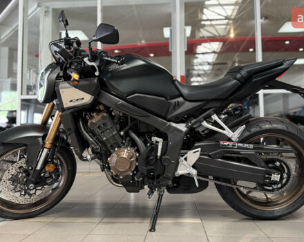 Хонда CB 650R, объемом двигателя 0.65 л и пробегом 0 тыс. км за 10560 $, фото 4 на Automoto.ua