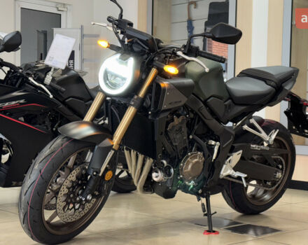 Хонда CB 650R, объемом двигателя 0.65 л и пробегом 0 тыс. км за 10572 $, фото 19 на Automoto.ua