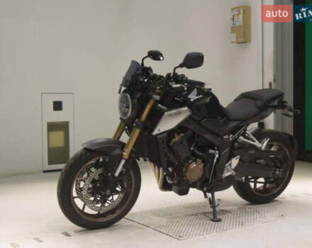 Серый Хонда CB 650R, объемом двигателя 0.65 л и пробегом 19 тыс. км за 8600 $, фото 4 на Automoto.ua