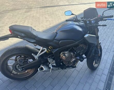 Синий Хонда CB 650R, объемом двигателя 0.65 л и пробегом 14 тыс. км за 8650 $, фото 2 на Automoto.ua