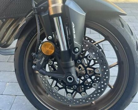 Синий Хонда CB 650R, объемом двигателя 0.65 л и пробегом 14 тыс. км за 8650 $, фото 7 на Automoto.ua