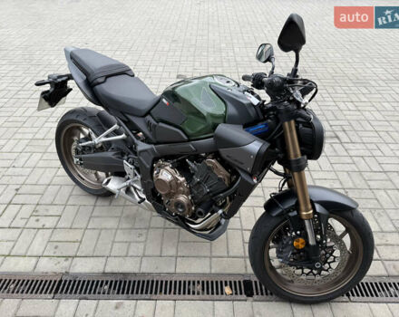 Зеленый Хонда CB 650R, объемом двигателя 0.65 л и пробегом 2 тыс. км за 9600 $, фото 3 на Automoto.ua