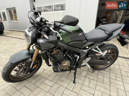 Хонда CB 650R 2024 у Дніпро (Дніпропетровську) на Automoto.ua Зелений Хонда CB 650R, об'ємом двигуна 0.65 л та пробігом 2 тис. км за 9600 $, фото 1 на Automoto.ua