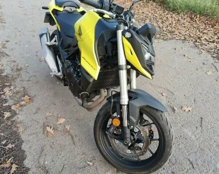 Желтый Хонда CB 750 Hornet, объемом двигателя 0.76 л и пробегом 4 тыс. км за 8300 $, фото 3 на Automoto.ua