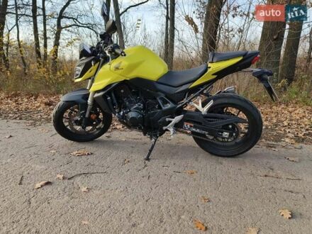 Желтый Хонда CB 750 Hornet, объемом двигателя 0.76 л и пробегом 4 тыс. км за 8300 $, фото 1 на Automoto.ua