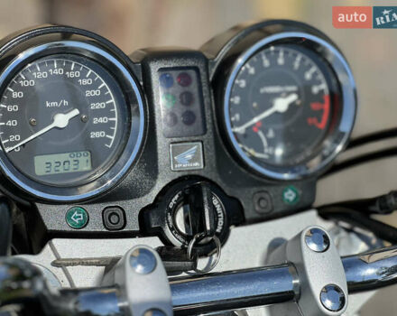 Сірий Хонда CB 900F Hornet, об'ємом двигуна 0.9 л та пробігом 32 тис. км за 5500 $, фото 8 на Automoto.ua