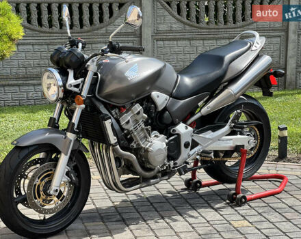 Сірий Хонда CB 900F Hornet, об'ємом двигуна 0.9 л та пробігом 32 тис. км за 5500 $, фото 1 на Automoto.ua