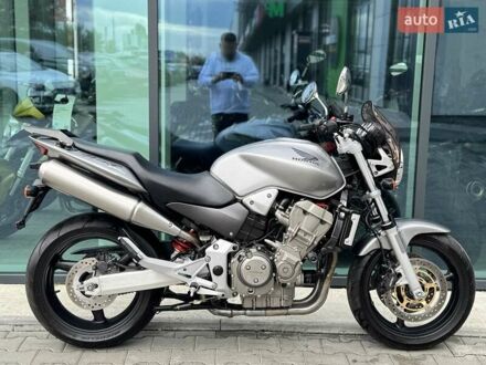 Хонда CB 900F Hornet 2002 у Рівному на Automoto.ua Сірий Хонда CB 900F Hornet, об'ємом двигуна 0.9 л та пробігом 21 тис. км за 5599 $, фото 1 на Automoto.ua