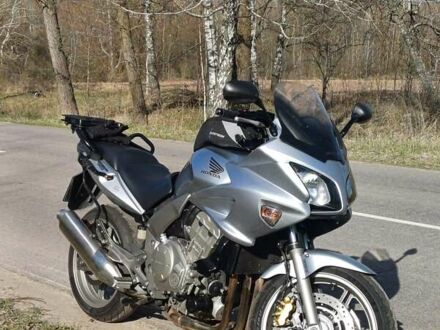 Сірий Хонда CBF 1000A, об'ємом двигуна 1 л та пробігом 27 тис. км за 6300 $, фото 1 на Automoto.ua