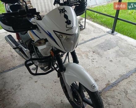 Белый Хонда CBF 125, объемом двигателя 0 л и пробегом 29 тыс. км за 1300 $, фото 4 на Automoto.ua