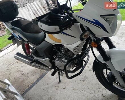 Белый Хонда CBF 125, объемом двигателя 0 л и пробегом 29 тыс. км за 1300 $, фото 3 на Automoto.ua
