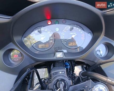 Серый Хонда CBF 600N, объемом двигателя 0.6 л и пробегом 19 тыс. км за 6300 $, фото 2 на Automoto.ua