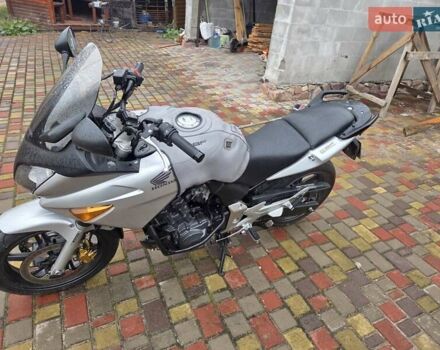 Серый Хонда CBF 600N, объемом двигателя 0.6 л и пробегом 43 тыс. км за 4500 $, фото 7 на Automoto.ua