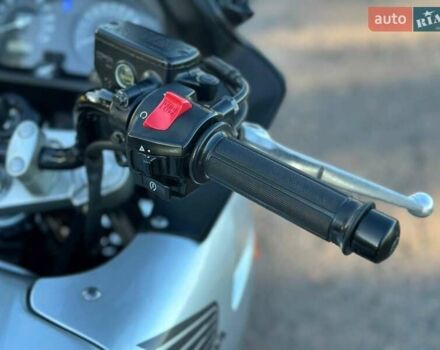Сірий Хонда CBF 600N, об'ємом двигуна 0.6 л та пробігом 19 тис. км за 4799 $, фото 9 на Automoto.ua