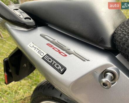 Сірий Хонда CBF 600N, об'ємом двигуна 0.6 л та пробігом 40 тис. км за 3999 $, фото 18 на Automoto.ua