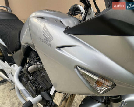 Сірий Хонда CBF 600N, об'ємом двигуна 0.6 л та пробігом 40 тис. км за 3999 $, фото 32 на Automoto.ua