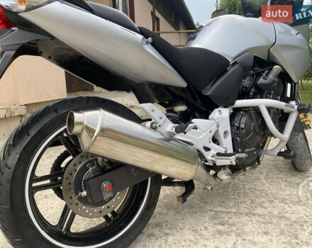 Сірий Хонда CBF 600N, об'ємом двигуна 0.6 л та пробігом 40 тис. км за 3999 $, фото 31 на Automoto.ua