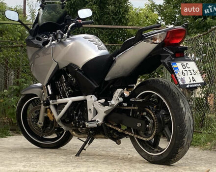 Сірий Хонда CBF 600N, об'ємом двигуна 0.6 л та пробігом 40 тис. км за 3999 $, фото 27 на Automoto.ua