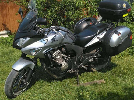 Серый Хонда CBF 600N, объемом двигателя 0.6 л и пробегом 47 тыс. км за 5100 $, фото 1 на Automoto.ua