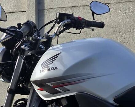 Белый Хонда CBF 600NА, объемом двигателя 0.6 л и пробегом 29 тыс. км за 5650 $, фото 27 на Automoto.ua