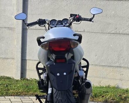 Белый Хонда CBF 600NА, объемом двигателя 0.6 л и пробегом 29 тыс. км за 5650 $, фото 42 на Automoto.ua