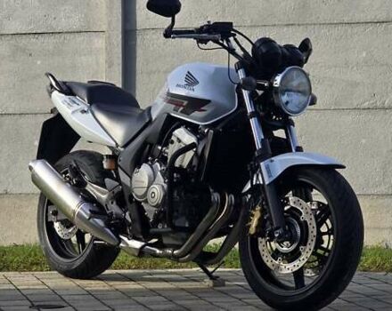 Белый Хонда CBF 600NА, объемом двигателя 0.6 л и пробегом 29 тыс. км за 5650 $, фото 1 на Automoto.ua