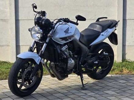 Белый Хонда CBF 600NА, объемом двигателя 0.6 л и пробегом 29 тыс. км за 5650 $, фото 1 на Automoto.ua