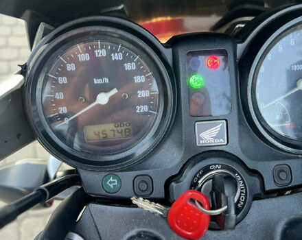 Хонда CBF 600NА, об'ємом двигуна 0.6 л та пробігом 45 тис. км за 5200 $, фото 9 на Automoto.ua