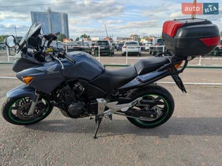Хонда CBF 600S 2005 у Києві на Automoto.ua Сірий Хонда CBF 600S, об'ємом двигуна 0.6 л та пробігом 29 тис. км за 4499 $, фото 1 на Automoto.ua