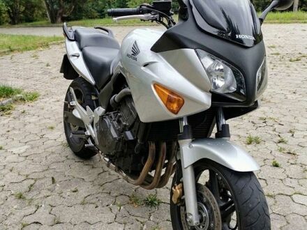Серый Хонда CBF 600S, объемом двигателя 0.6 л и пробегом 30 тыс. км за 4999 $, фото 1 на Automoto.ua