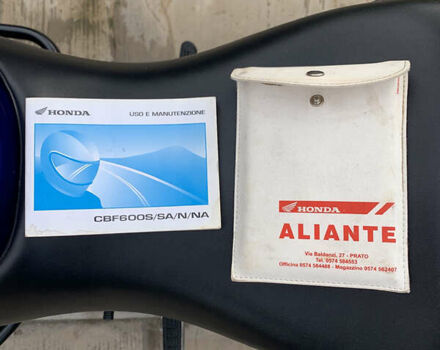 Хонда CBF 600SA, объемом двигателя 0.6 л и пробегом 34 тыс. км за 4200 $, фото 10 на Automoto.ua