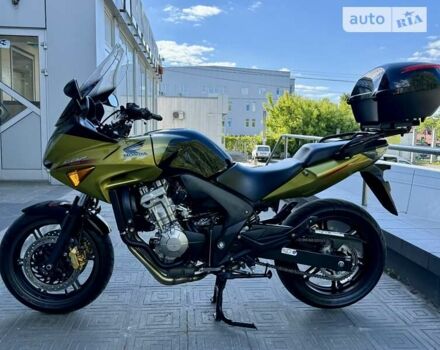 Хонда CBF 600SA, объемом двигателя 0.6 л и пробегом 24 тыс. км за 5999 $, фото 3 на Automoto.ua