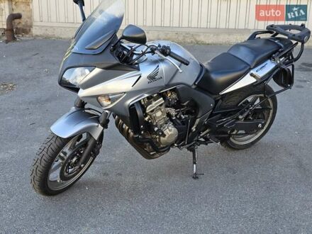 Серый Хонда CBF 600SA, объемом двигателя 0.6 л и пробегом 59 тыс. км за 4750 $, фото 1 на Automoto.ua