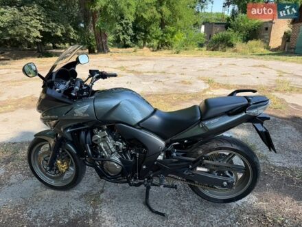 Серый Хонда CBF 600SA, объемом двигателя 0.6 л и пробегом 26 тыс. км за 5700 $, фото 1 на Automoto.ua