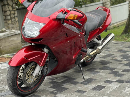 Черный Хонда CBR 1100XX Blackbird, объемом двигателя 1.1 л и пробегом 50 тыс. км за 4800 $, фото 1 на Automoto.ua