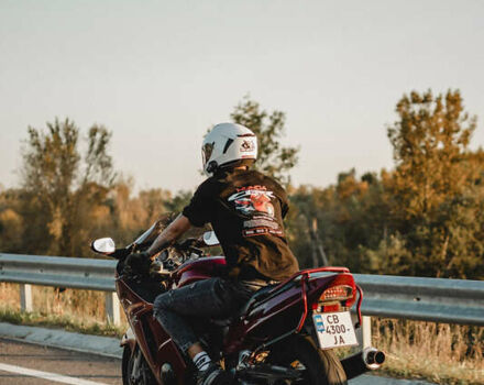 Червоний Хонда CBR 1100XX Blackbird, об'ємом двигуна 1.1 л та пробігом 74 тис. км за 6000 $, фото 11 на Automoto.ua