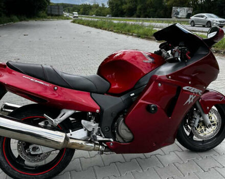 Красный Хонда CBR 1100XX Blackbird, объемом двигателя 1.1 л и пробегом 61 тыс. км за 4200 $, фото 5 на Automoto.ua