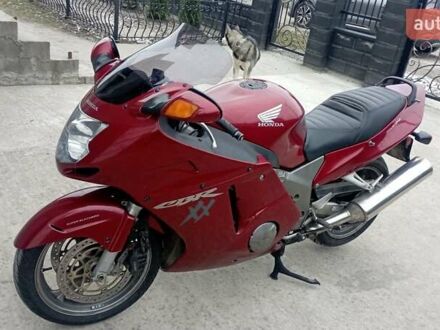Хонда CBR 1100XX Blackbird 1999 у Києві на Automoto.ua Червоний Хонда CBR 1100XX Blackbird, об'ємом двигуна 0.11 л та пробігом 90 тис. км за 3900 $, фото 1 на Automoto.ua