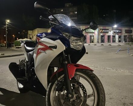 Хонда CBR 250, объемом двигателя 0.25 л и пробегом 0 тыс. км за 1500 $, фото 4 на Automoto.ua