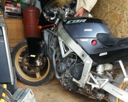 Хонда CBR 250, объемом двигателя 0.25 л и пробегом 0 тыс. км за 1500 $, фото 2 на Automoto.ua