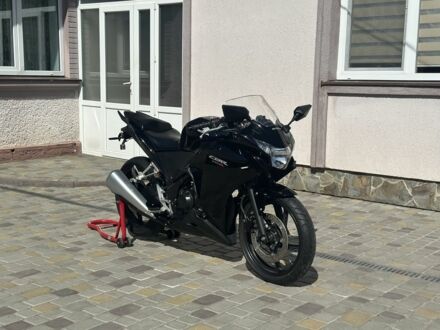 Хонда CBR 250, объемом двигателя 0.25 л и пробегом 0 тыс. км за 2700 $, фото 1 на Automoto.ua